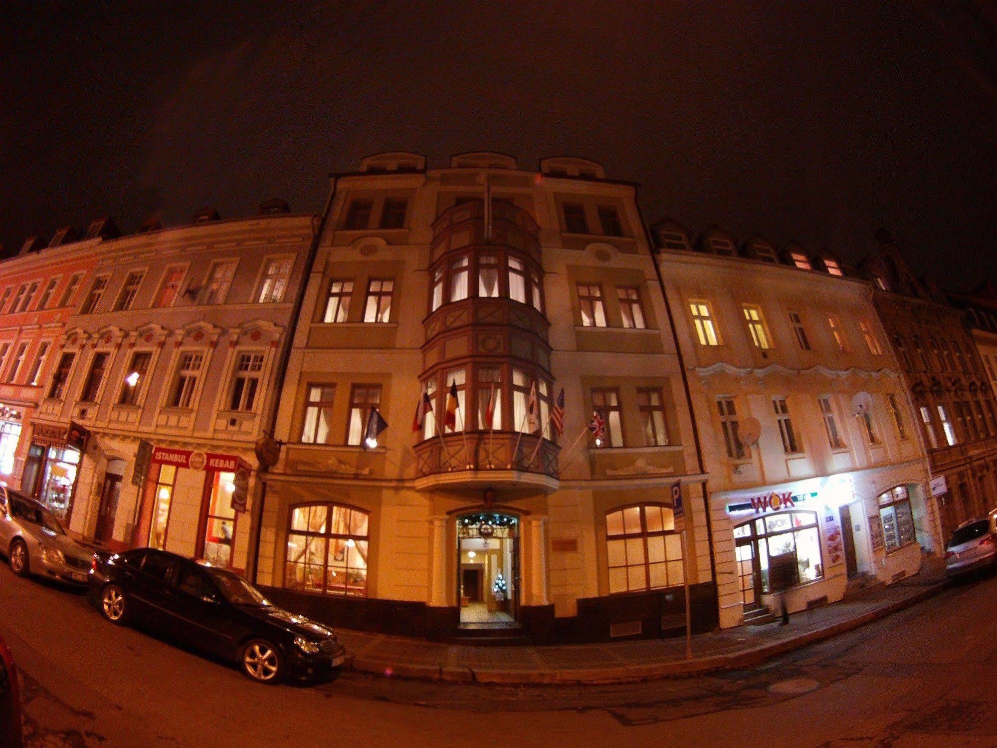 Hotel Derby Karlovy Vary Exterior foto